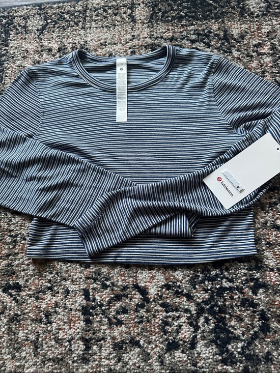 Tops - Lululemon Hold Tight Straight-Hem Cropped